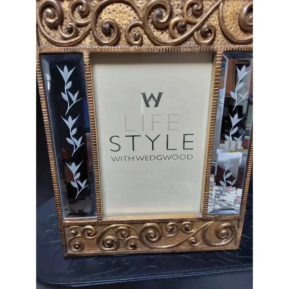 Vintage Wedgewood Picture Frame Art Deco Style 